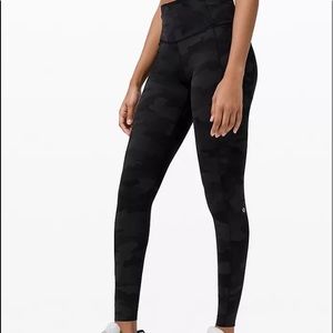 Lululemon Fast & Free Size 6 Leggings, Like New